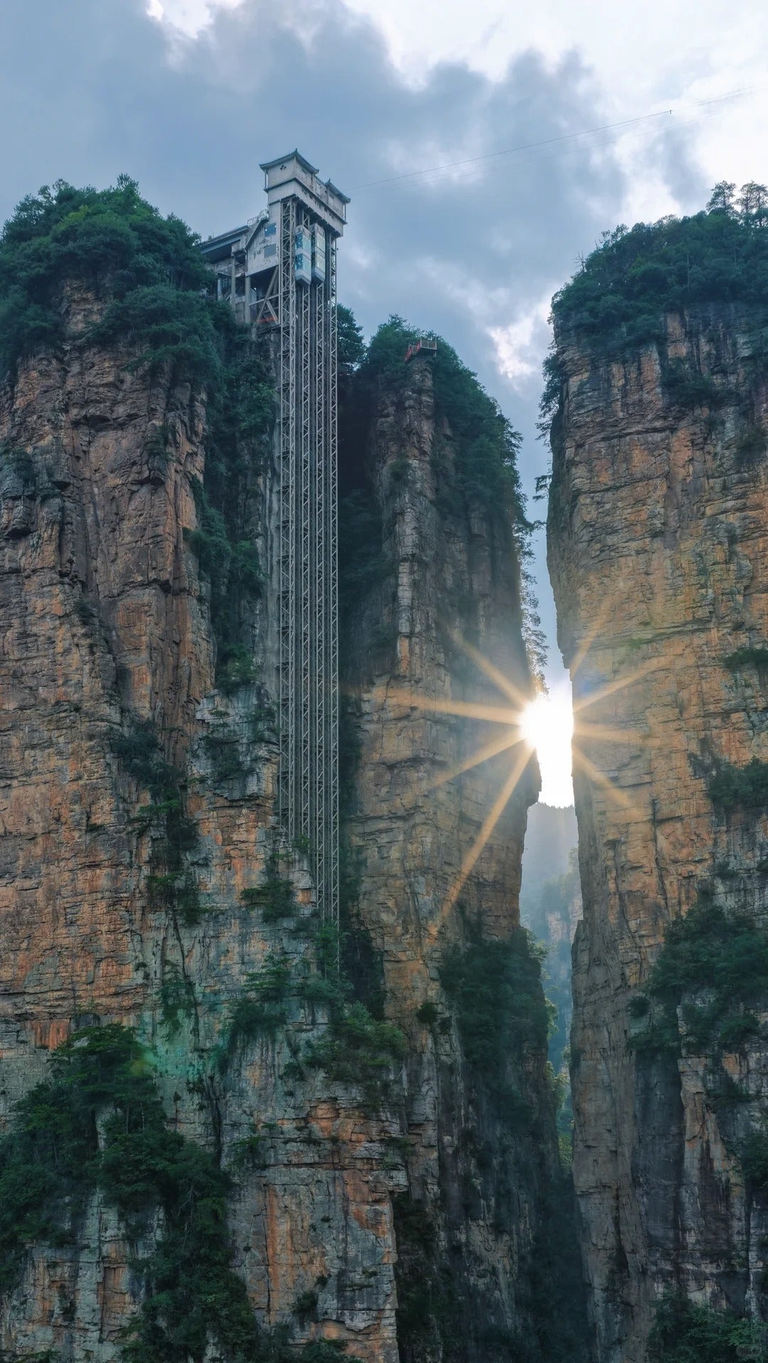Wulingyuan Scenic Area (UNESCO World Heritage Site) image 3