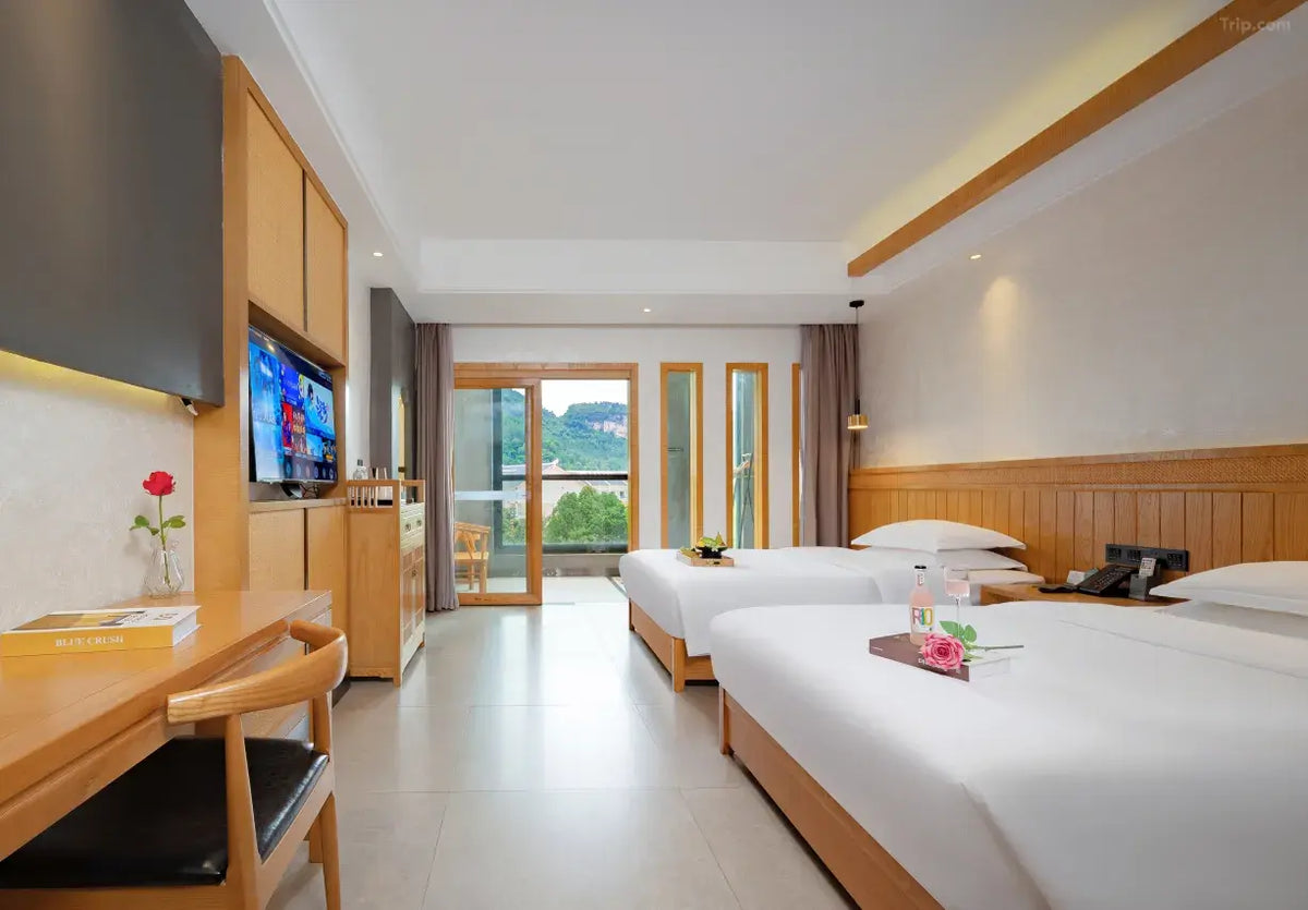 Hampton by Hilton Zhangjiajie National Forest Park 8